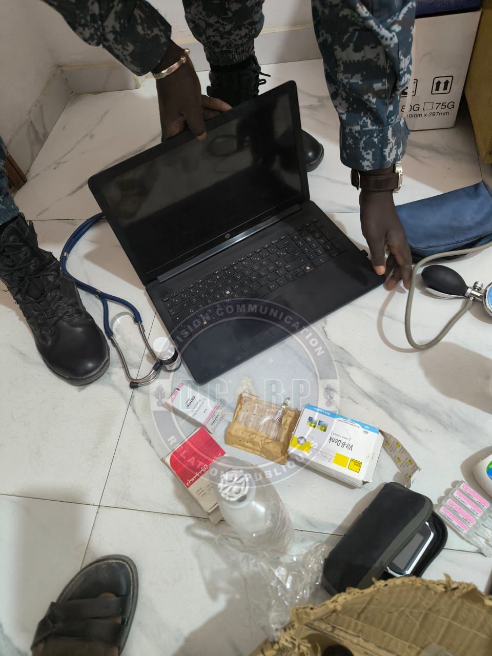 Exercice illégal de la médecine : un cabinet démantelé à OUAKAM et deux individus de nationalité étrangère arrêtés - Image 1